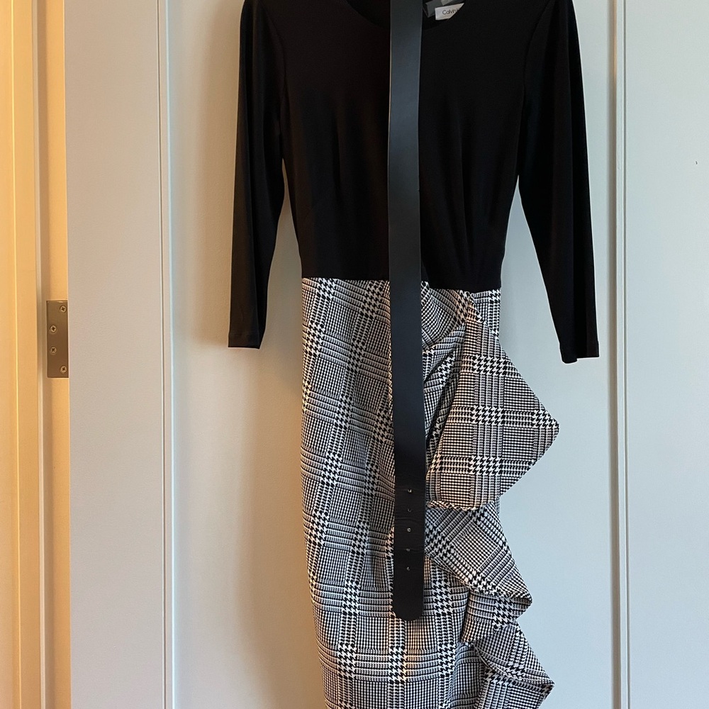 Calvin Klein Women's Belted Solid Black & Plaid Ruffled Dress, Black. Size 8 (me